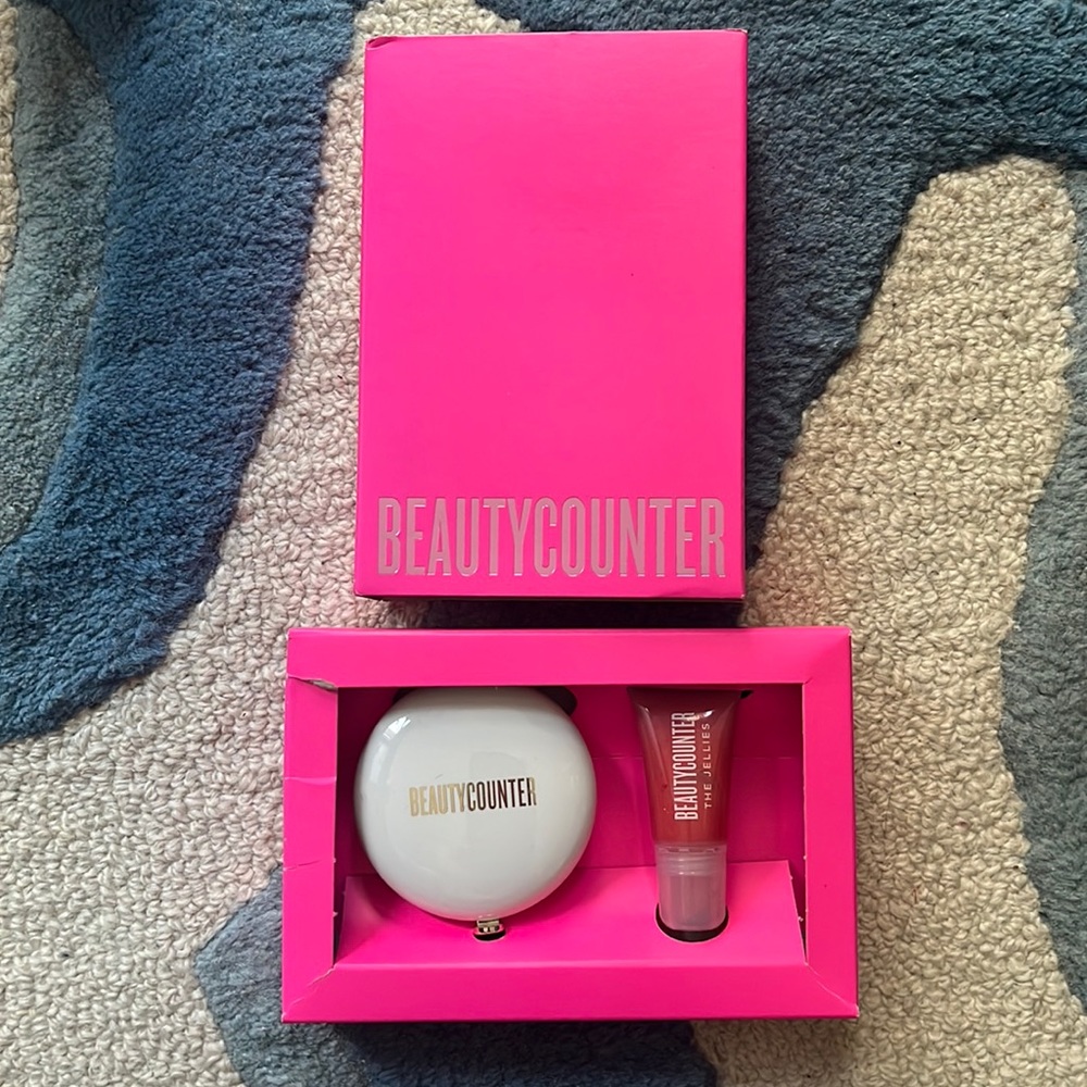 NWT Beautycounter gloss & glow duo
